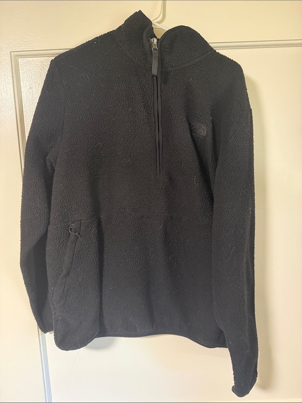 The North Face Men's Black Zip-Up Sherpa Fleece